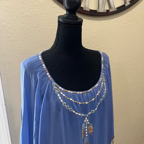 Fabulous Periwinkle blue Bishop sleeved Embroidered Johnny was tunic - Picture 3 of 6